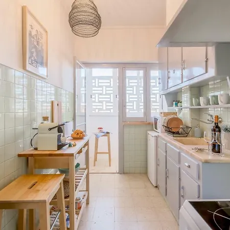 Renovated Sunny Apartment With Amazing Sunset Balcony , By Timecooler Lisbon Exterior photo