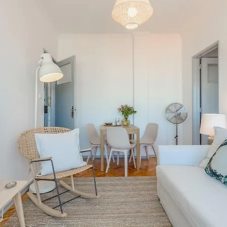 Renovated Sunny Apartment With Amazing Sunset Balcony , By Timecooler Lisbon Exterior photo