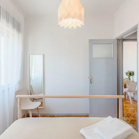 Renovated Sunny Apartment With Amazing Sunset Balcony , By Timecooler Lisbon Exterior photo