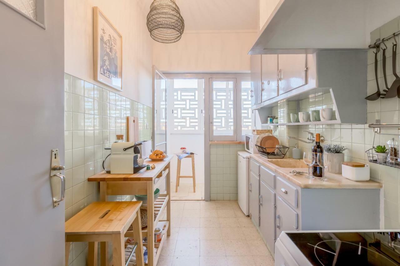 Renovated Sunny With Amazing Sunset Balcony , By Timecooler Appartement